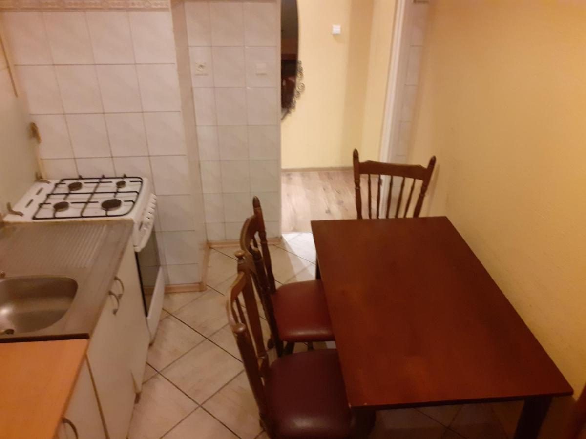 Ferienwohnung Kamienica Gniezno Exterior foto